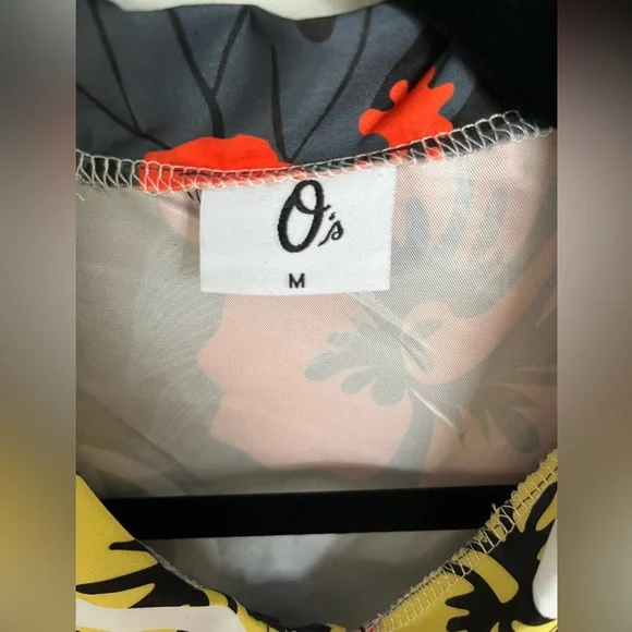 Baltimore Hawaiian button-up shirt, adult medium, Orioles ballpark giveaway - Picture 3 of 5